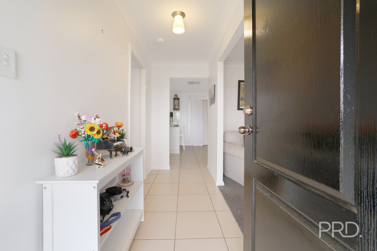 16 Orley Drive OXLEY VALE 3