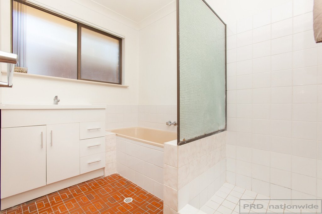 16 Osborn Close THORNTON 12