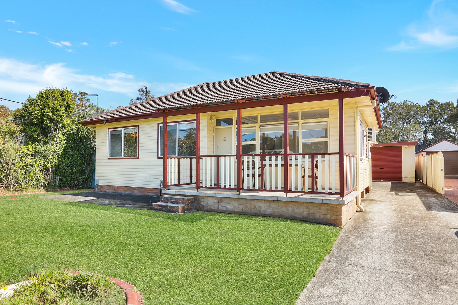 16 Oxford Road DAPTO 1