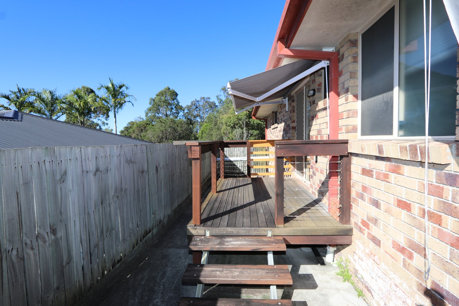 16 Paddington Drive CARRARA 17