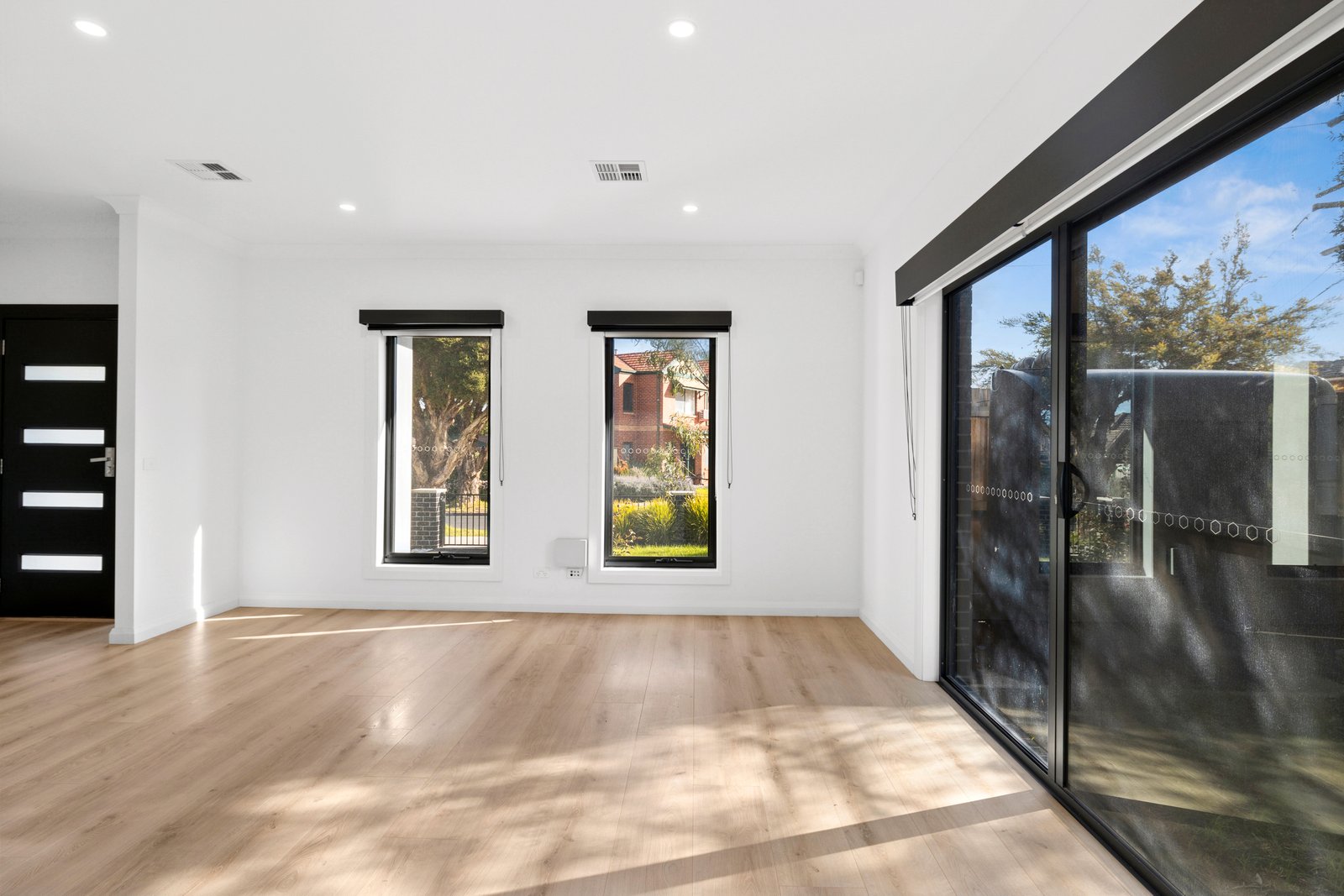 Gallery: 1/6 Panorama Street