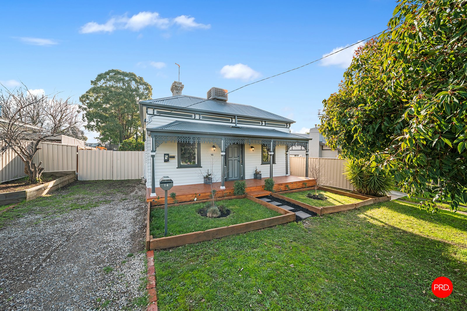 16 Parsonage Grove EAGLEHAWK 2