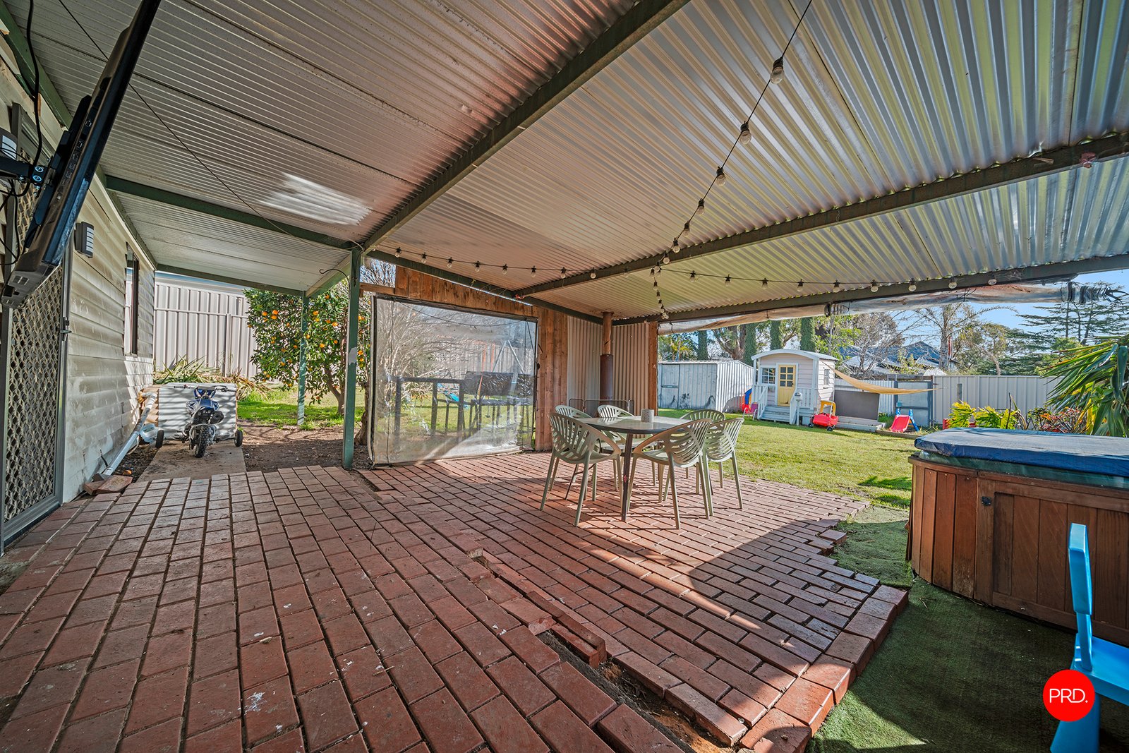 16 Parsonage Grove EAGLEHAWK 13