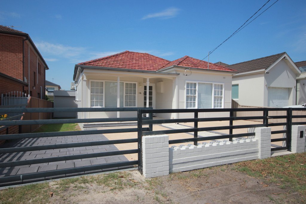 16 Pasedena Street MONTEREY 2