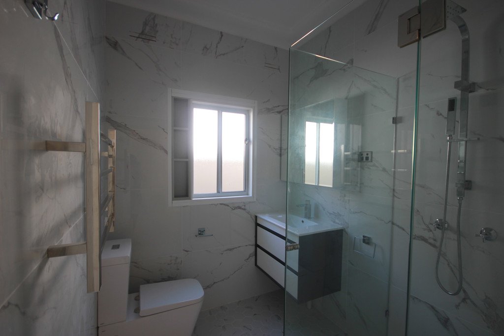 16 Pasedena Street MONTEREY 7