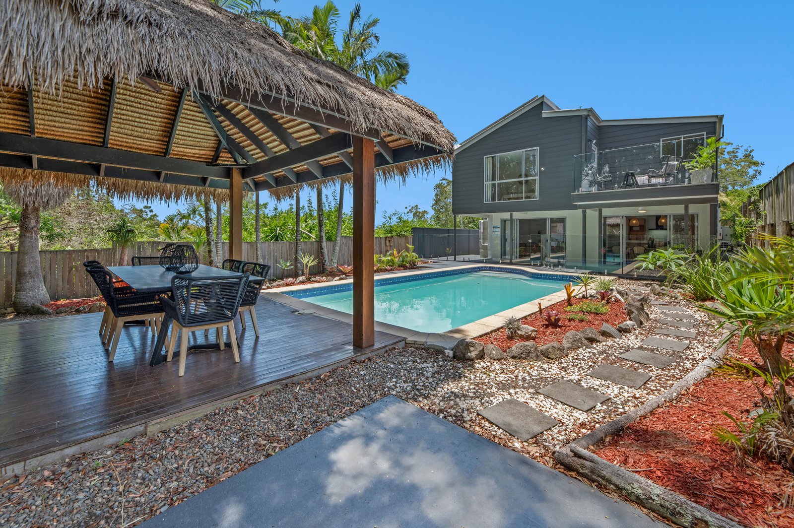 16 Patonga Street ASHMORE 8