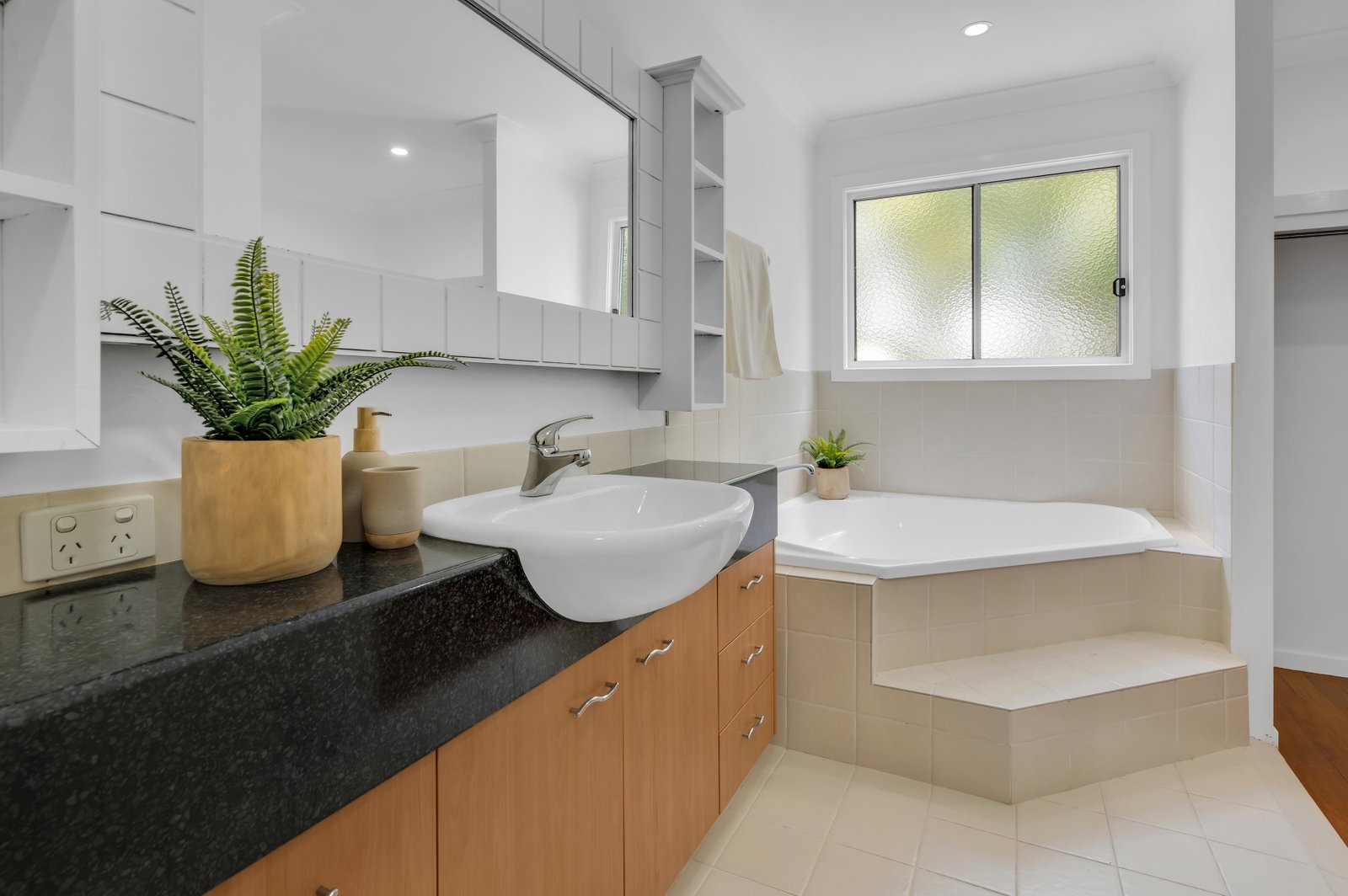 16 Patonga Street ASHMORE 21