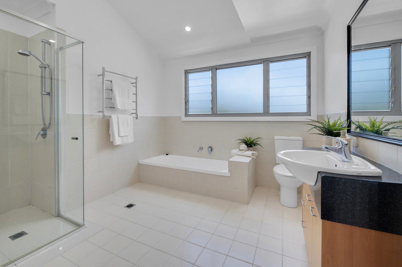 16 Patonga Street ASHMORE 24