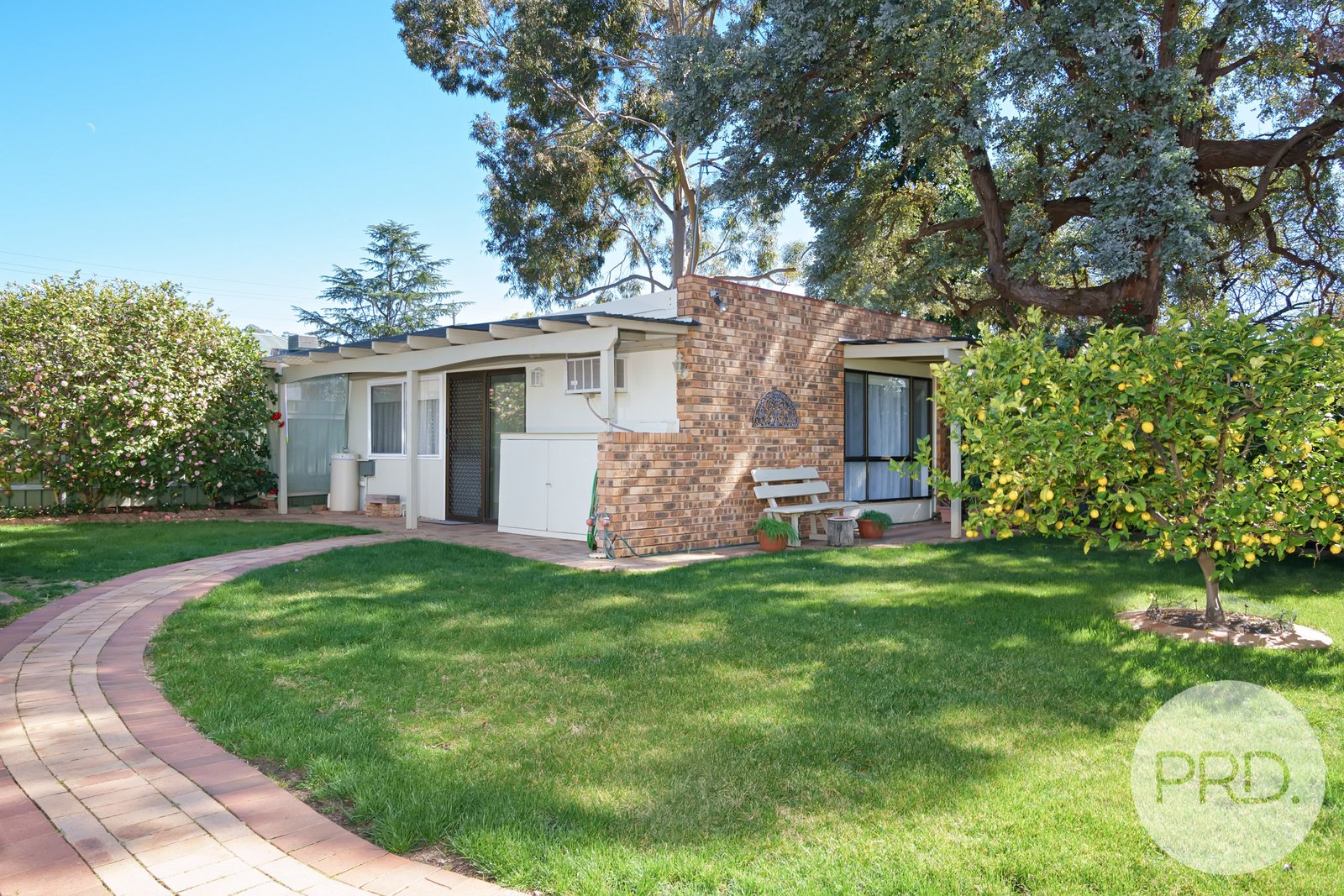 1/6 Paull Street KOORINGAL 1