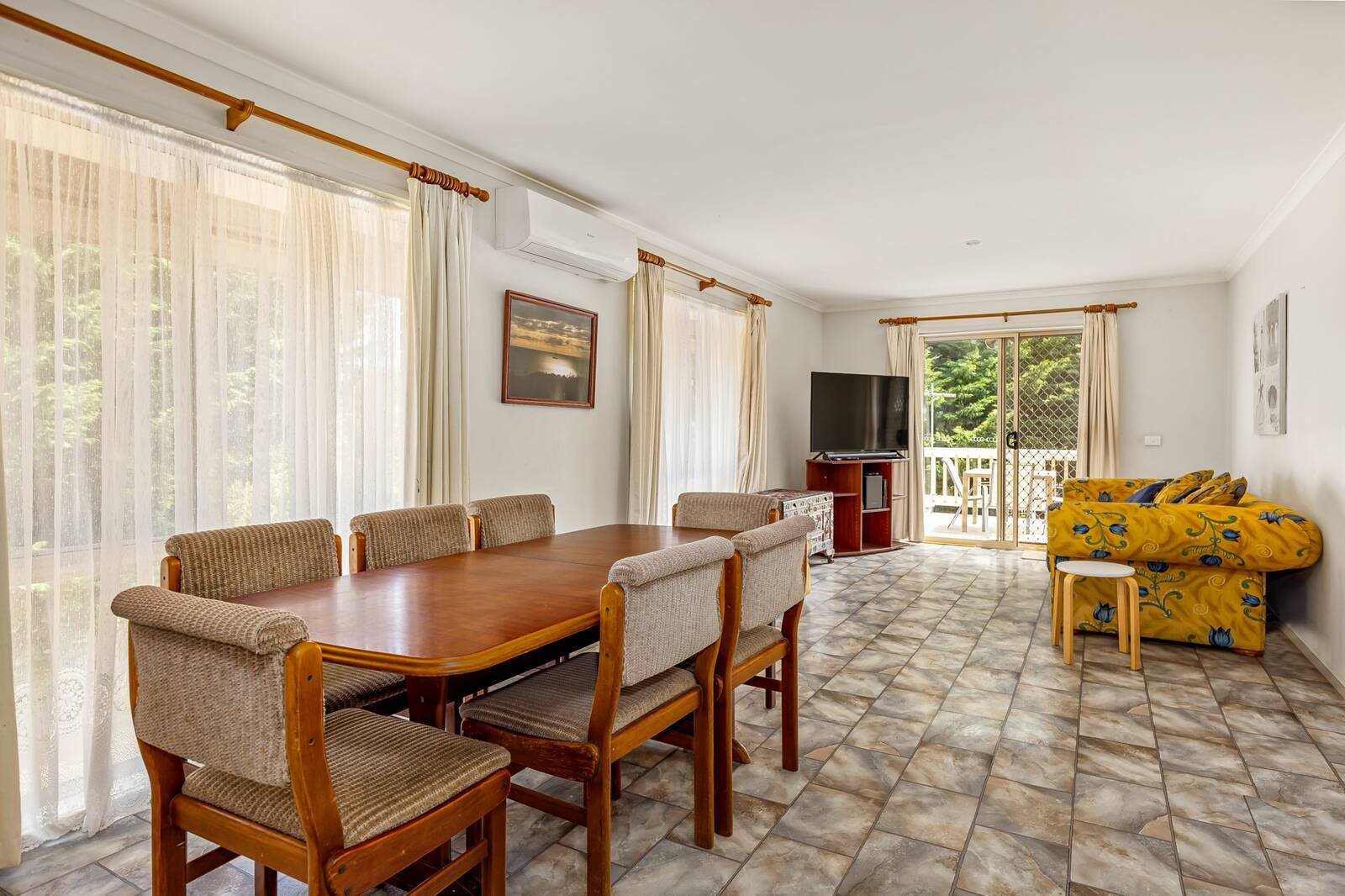 Real Estate and Property in 16 Pearl Court, Tootgarook, VIC