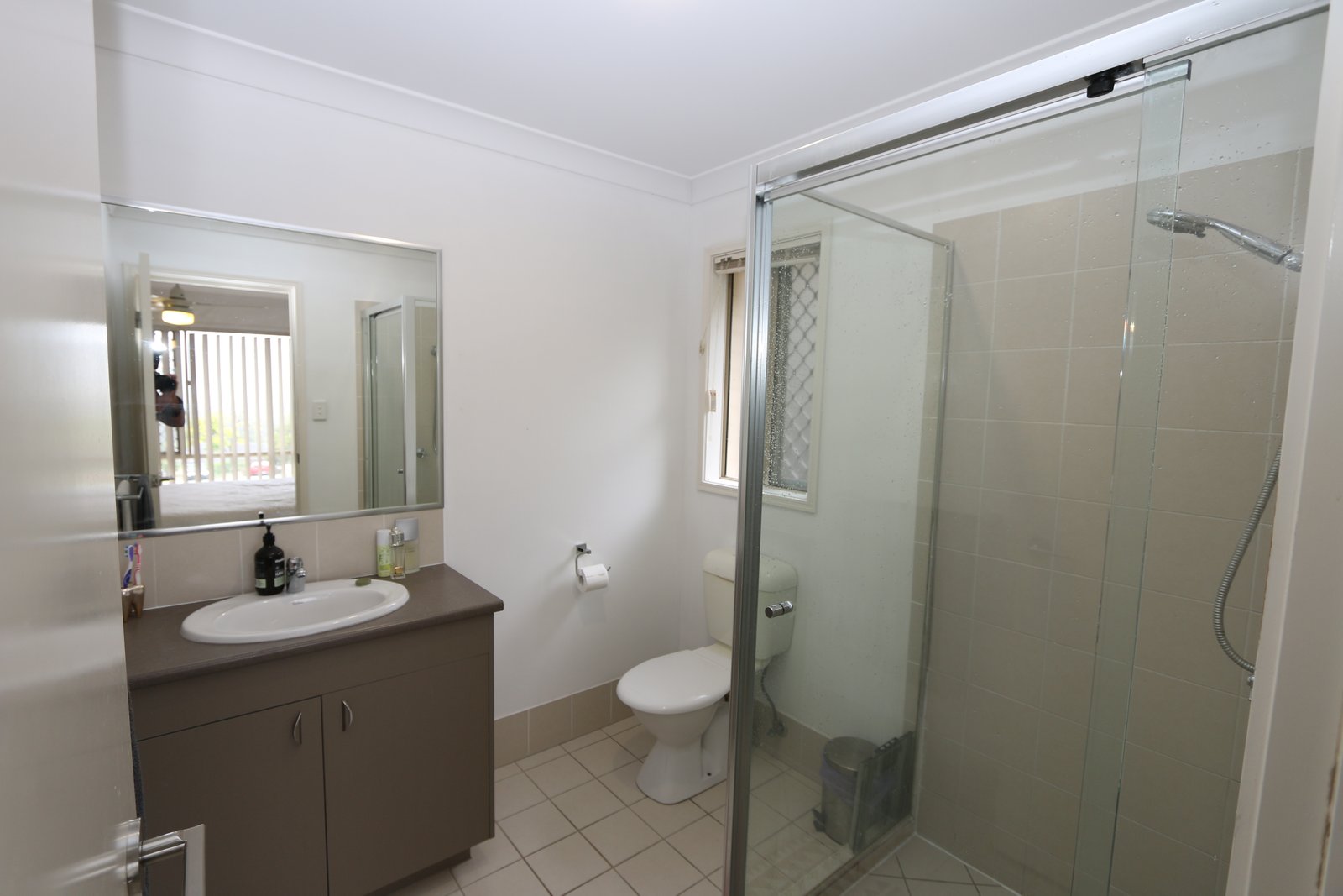 16 Peckham Court PACIFIC PINES 8