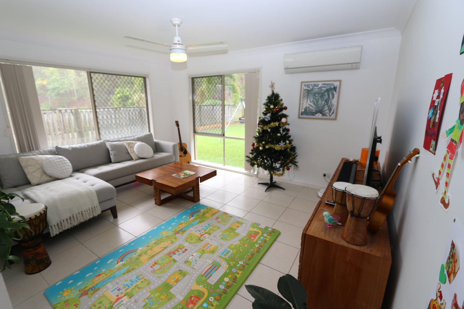 16 Peckham Court PACIFIC PINES 9