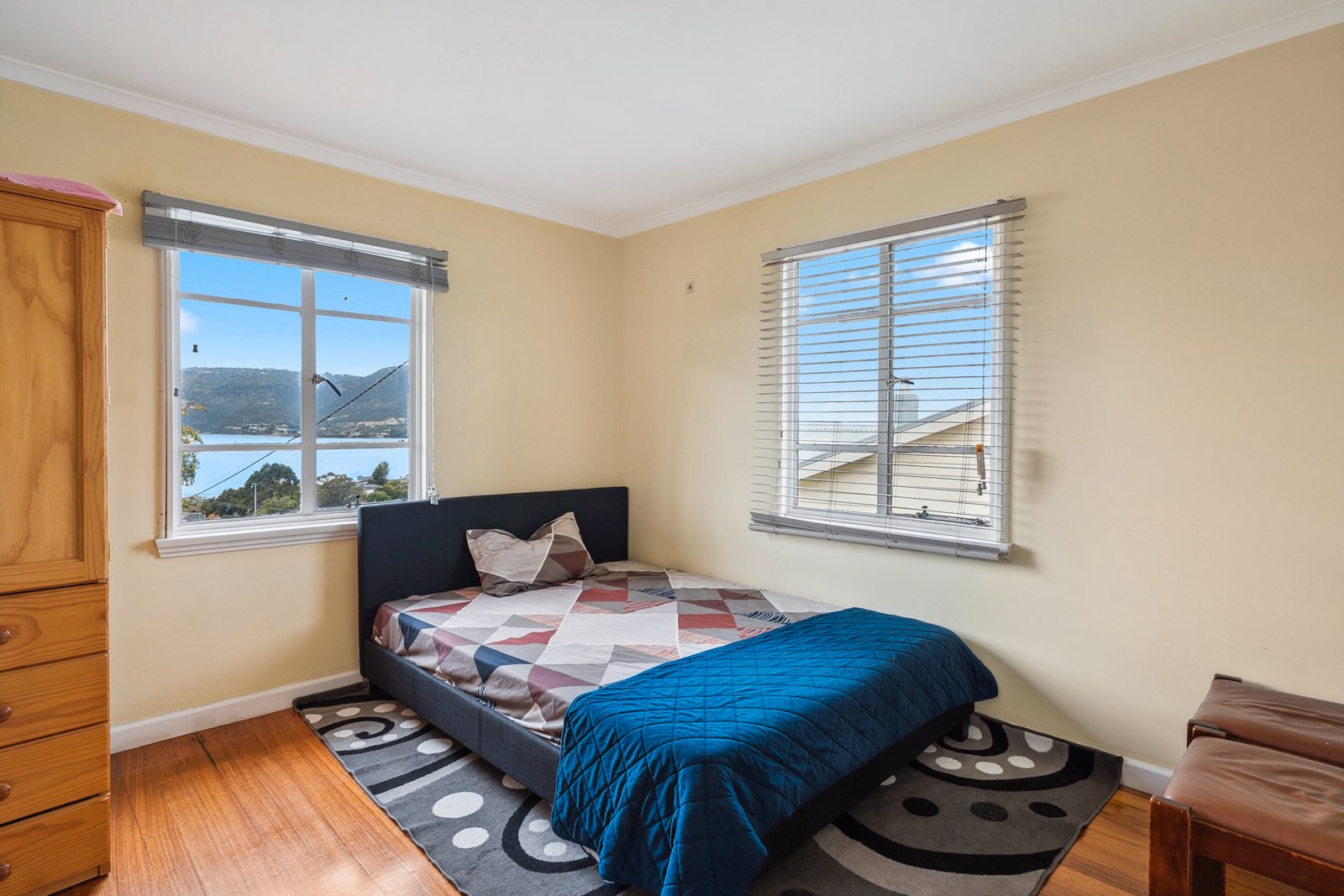 16 Pekurn Crescent BERRIEDALE 11