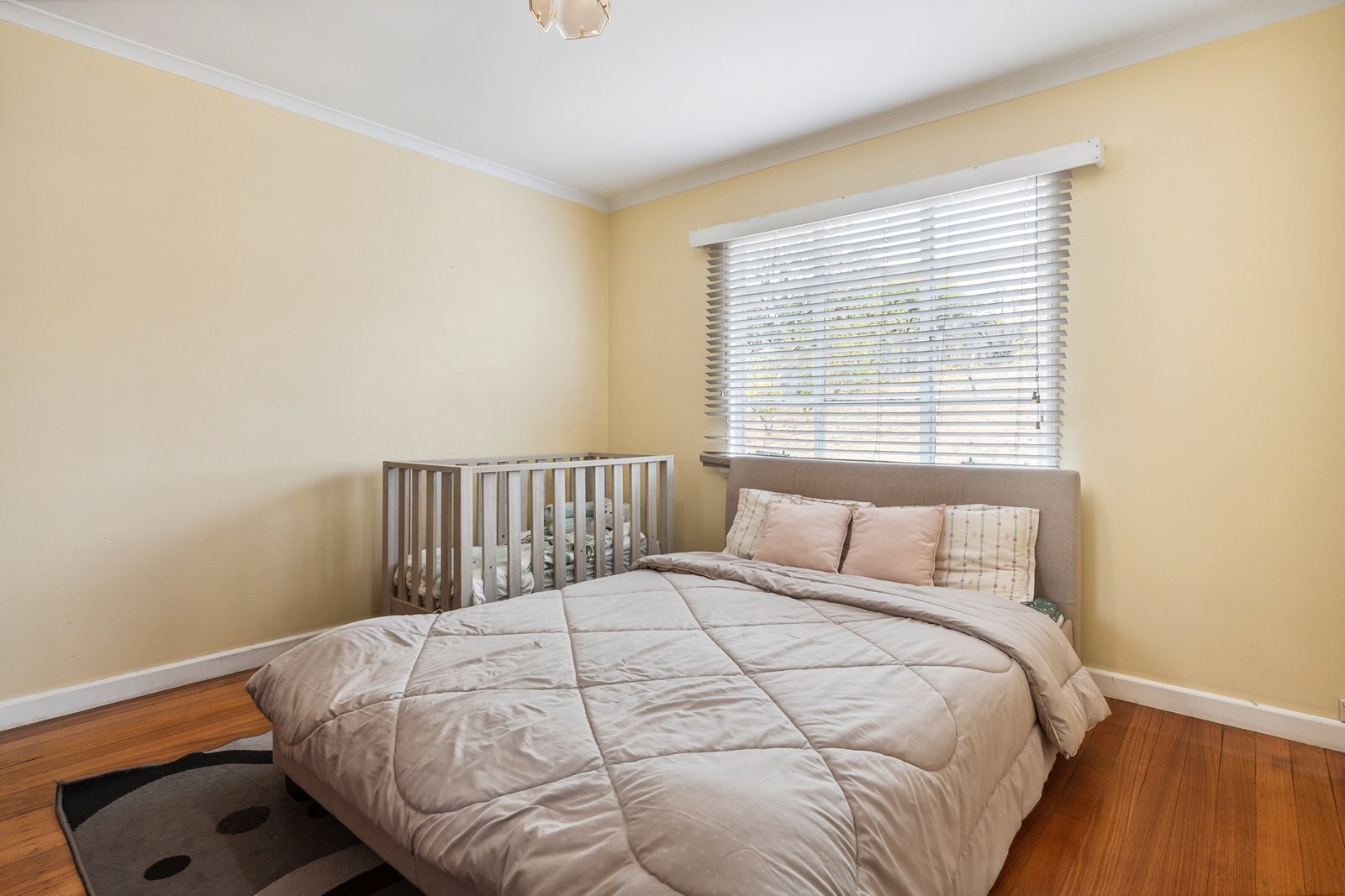 16 Pekurn Crescent BERRIEDALE 13