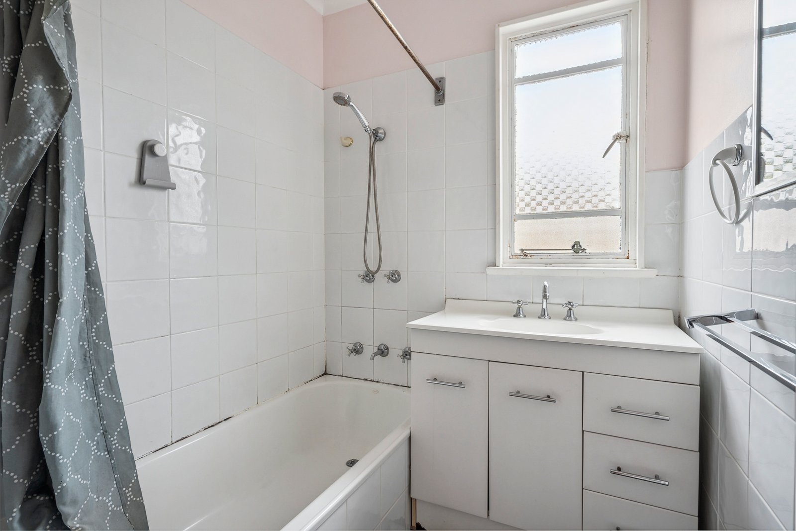 16 Pekurn Crescent BERRIEDALE 15