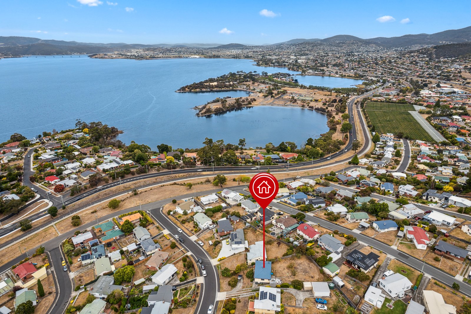 16 Pekurn Crescent BERRIEDALE 21