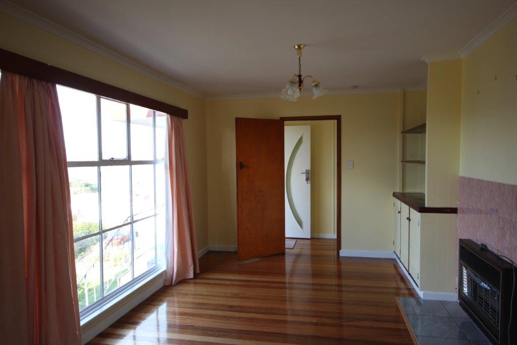 16 Pekurn Street BERRIEDALE 4