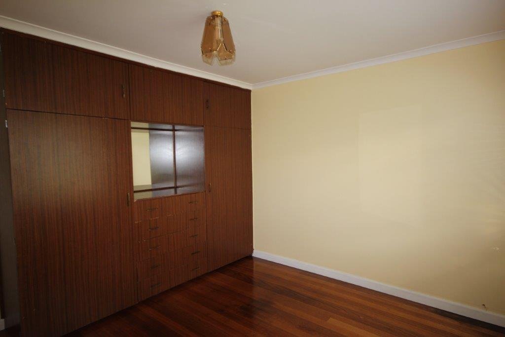 16 Pekurn Street BERRIEDALE 10
