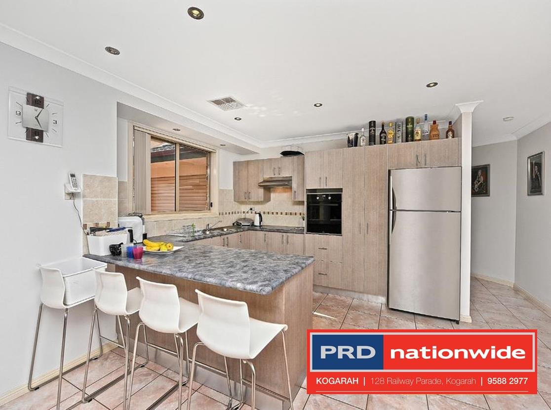 16 Pentecost Street HINCHINBROOK 2