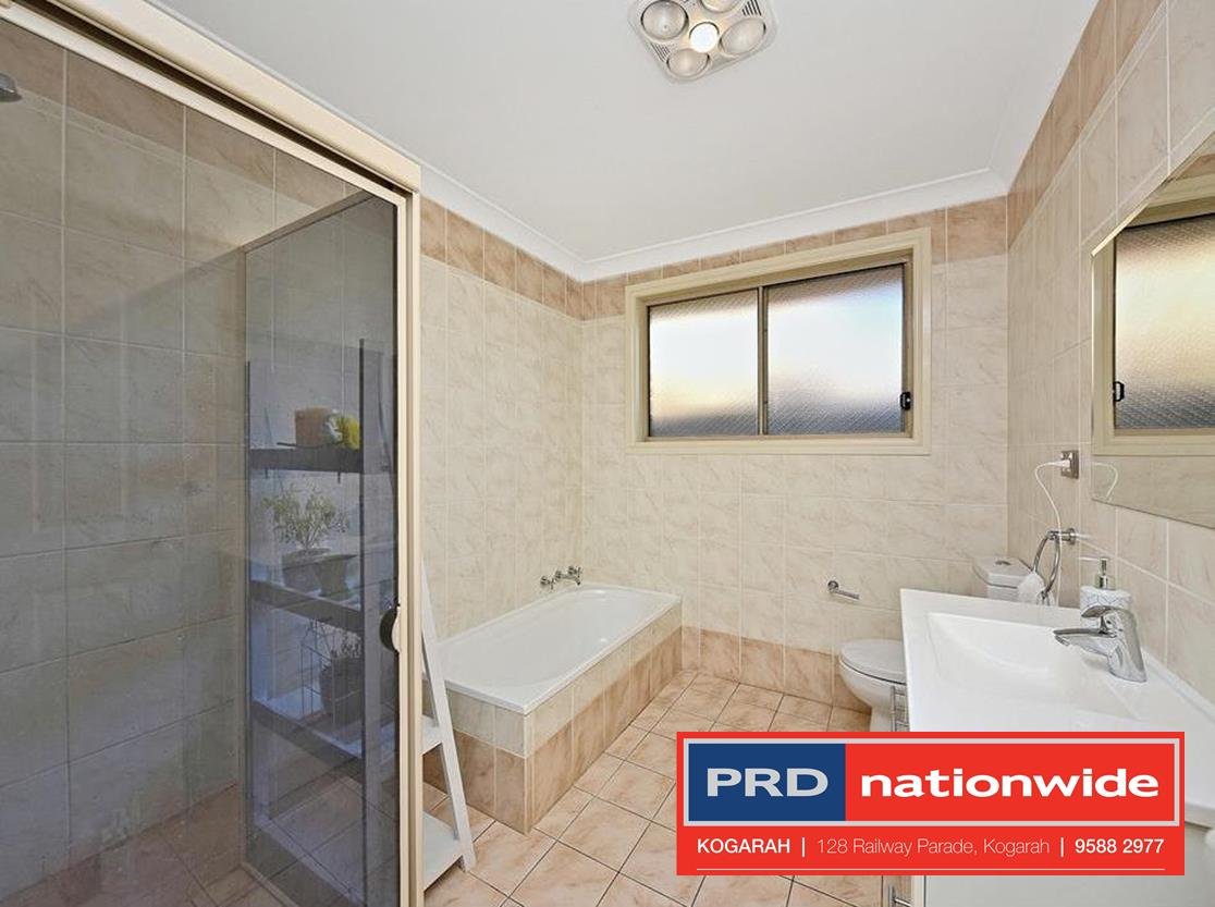 16 Pentecost Street HINCHINBROOK 4