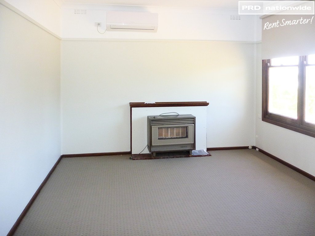 16 Phillip Ave  MOUNT AUSTIN 3