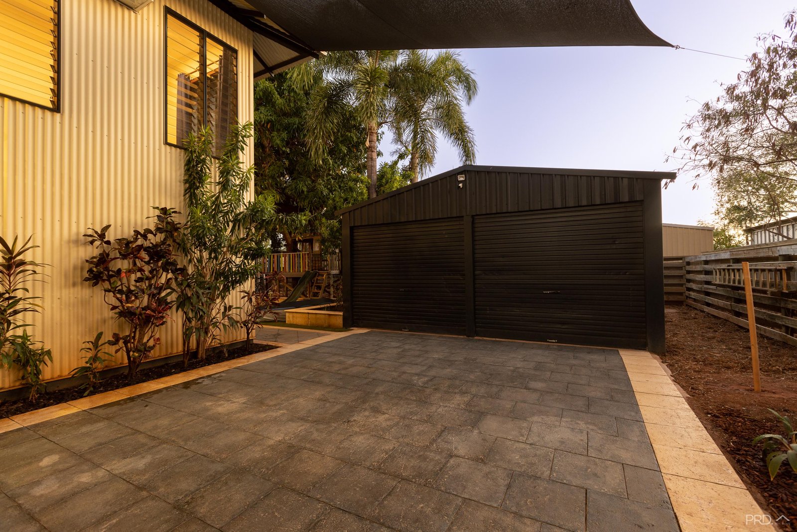 16 Piggott Way BROOME 9