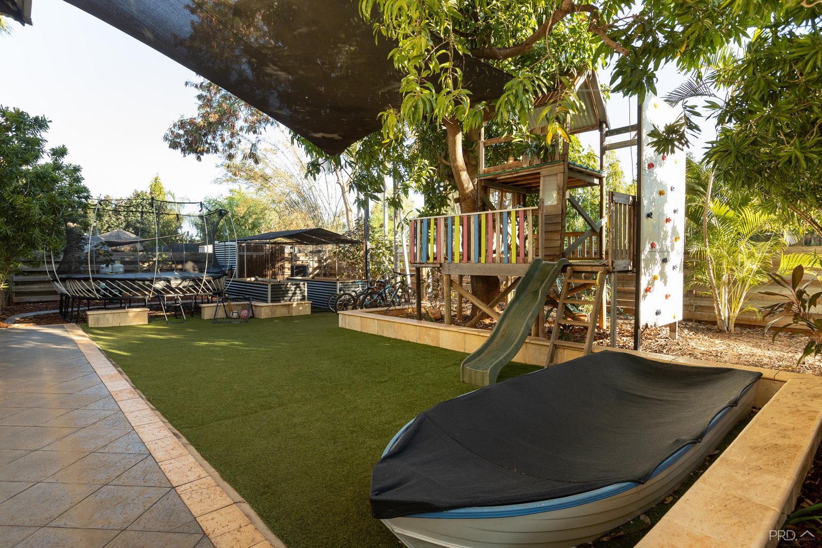 16 Piggott Way BROOME 14