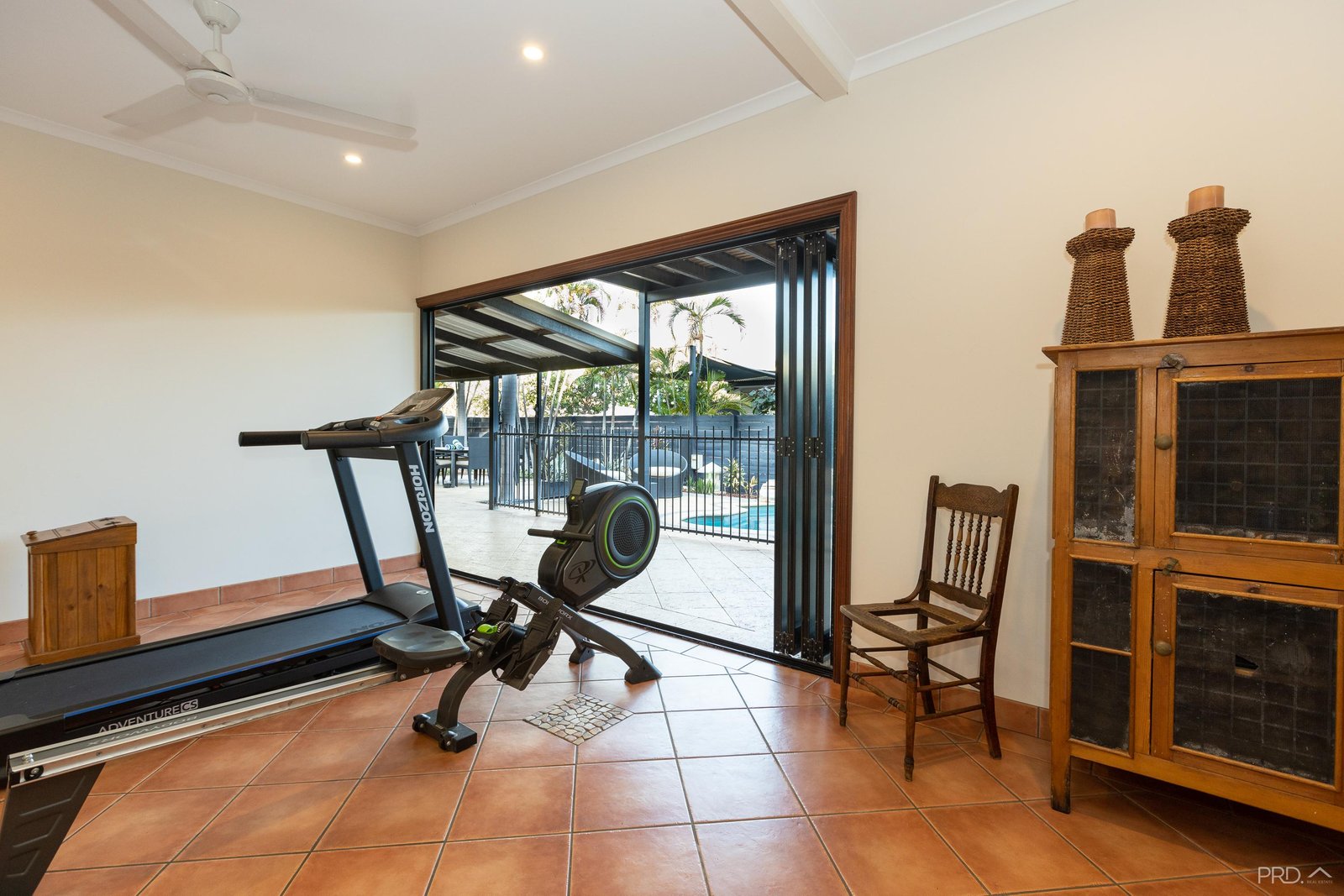 16 Piggott Way BROOME 18