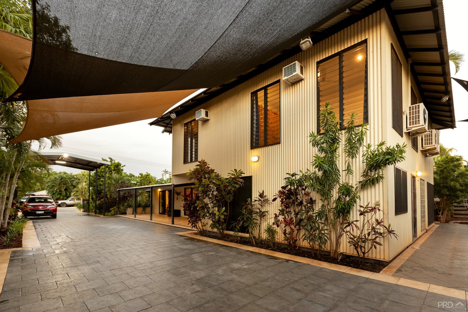 16 Piggott Way BROOME 21