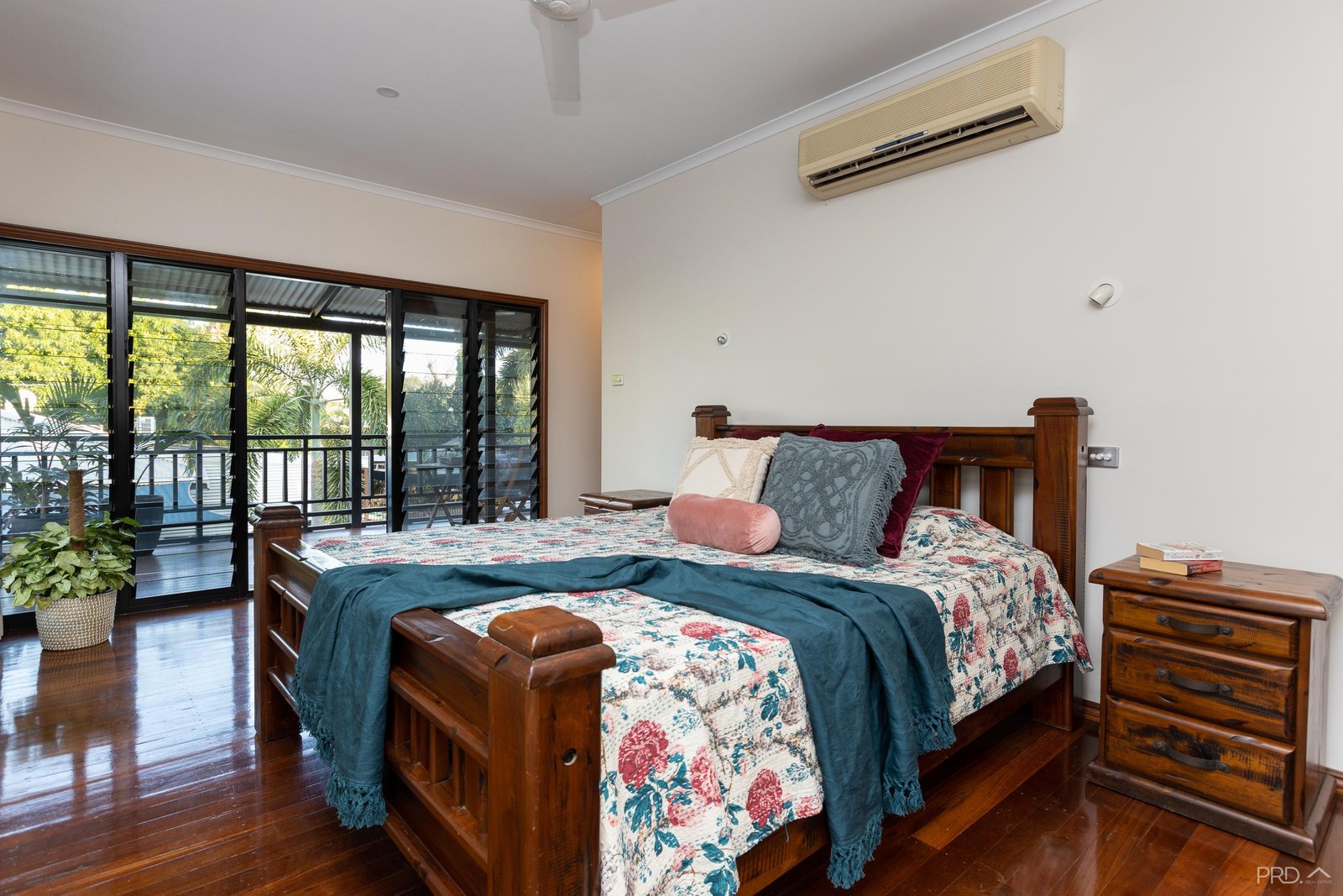 16 Piggott Way BROOME 26