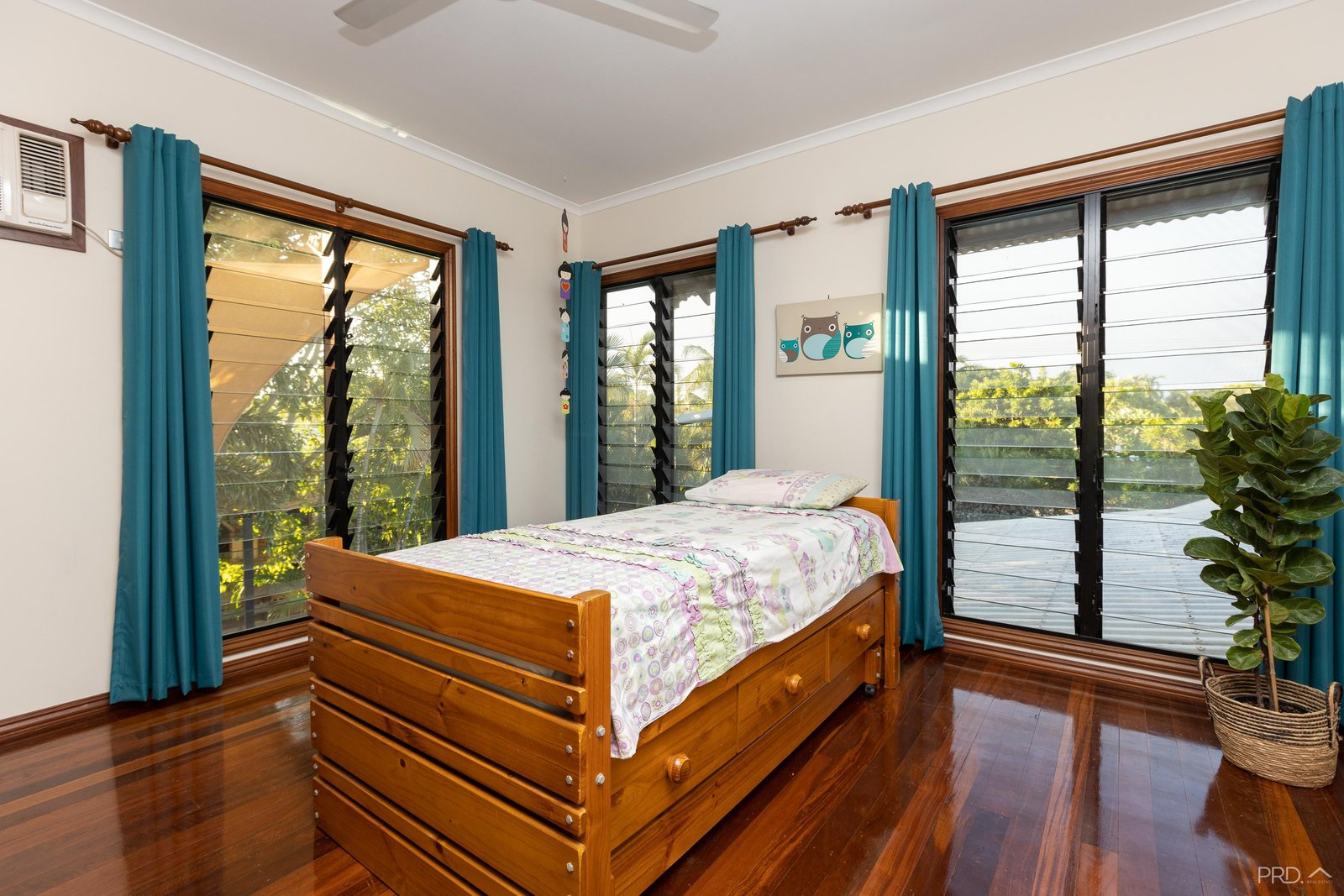 16 Piggott Way BROOME 28