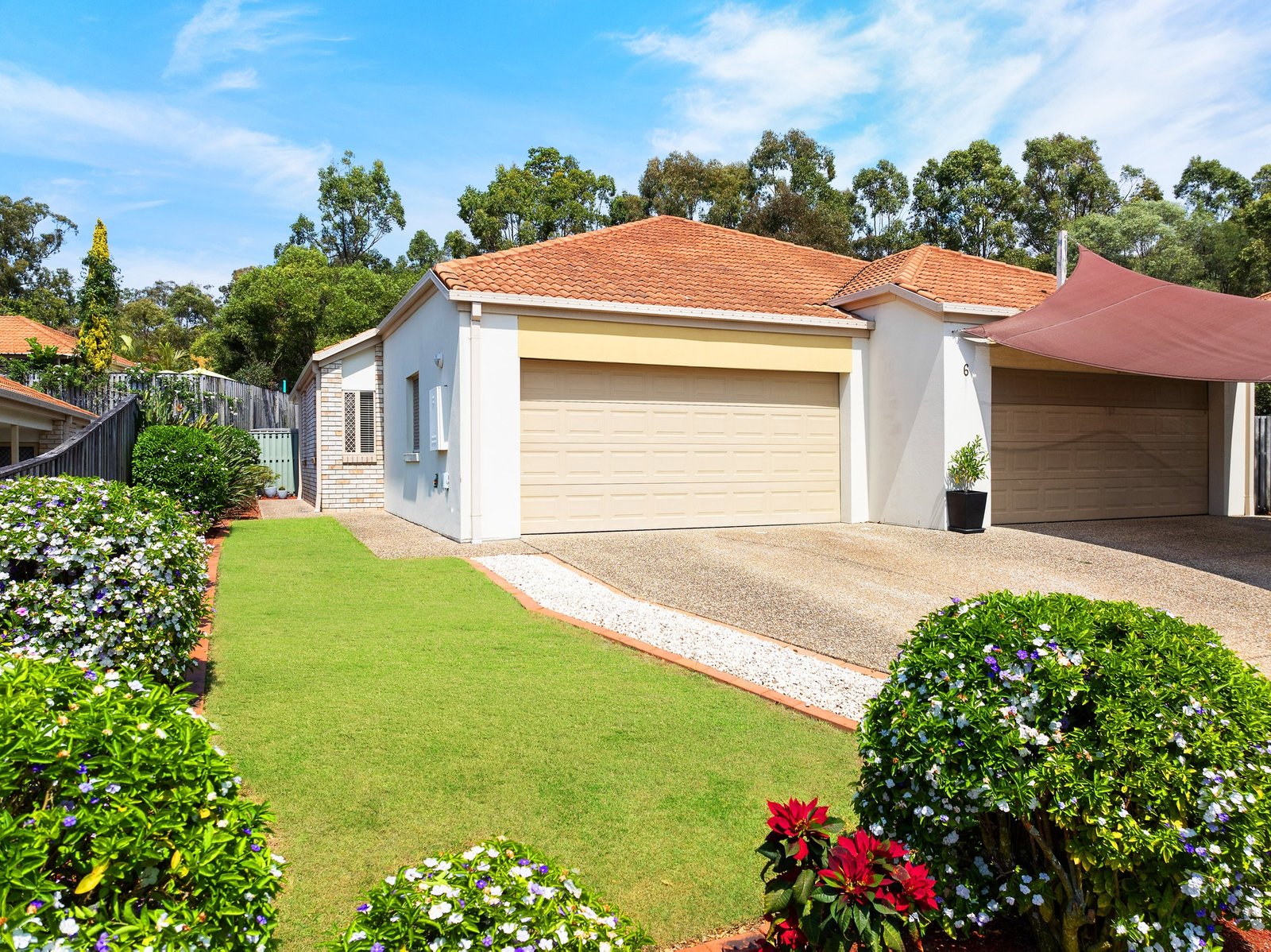 1/6 Pilar Court MOLENDINAR 1