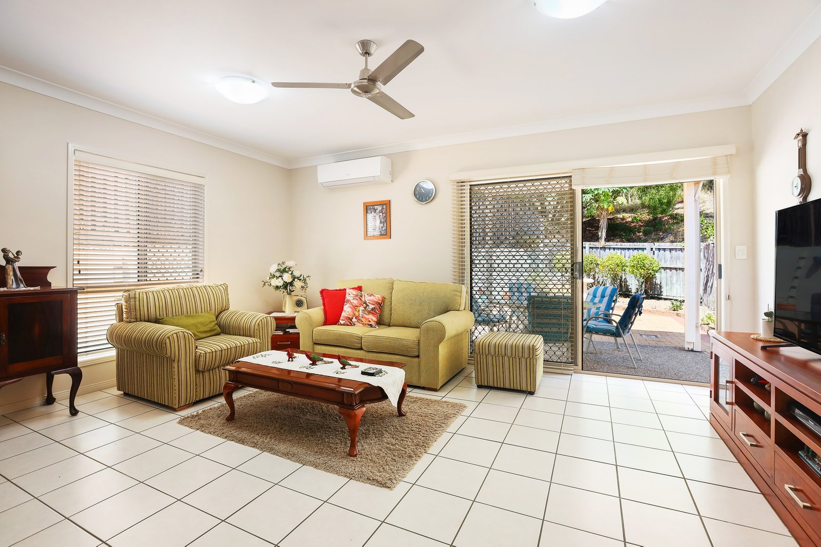 1/6 Pilar Court MOLENDINAR 5