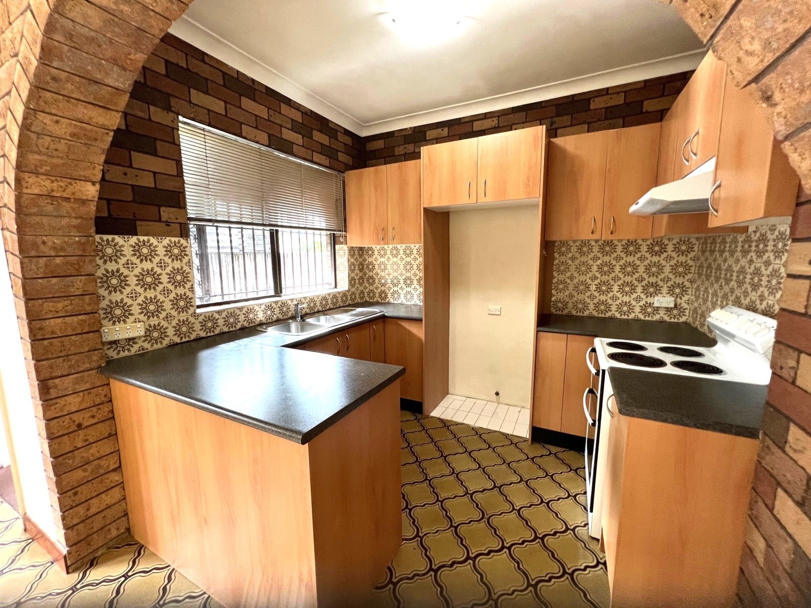 16 Pile Street DULWICH HILL 4
