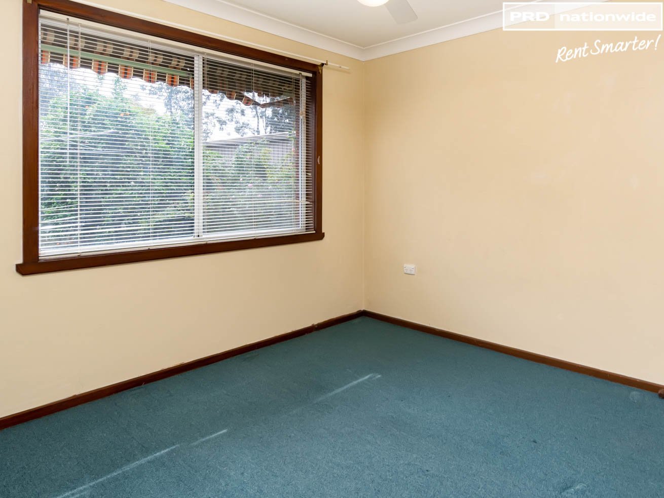 16 Pinaroo Drive GLENFIELD PARK 6