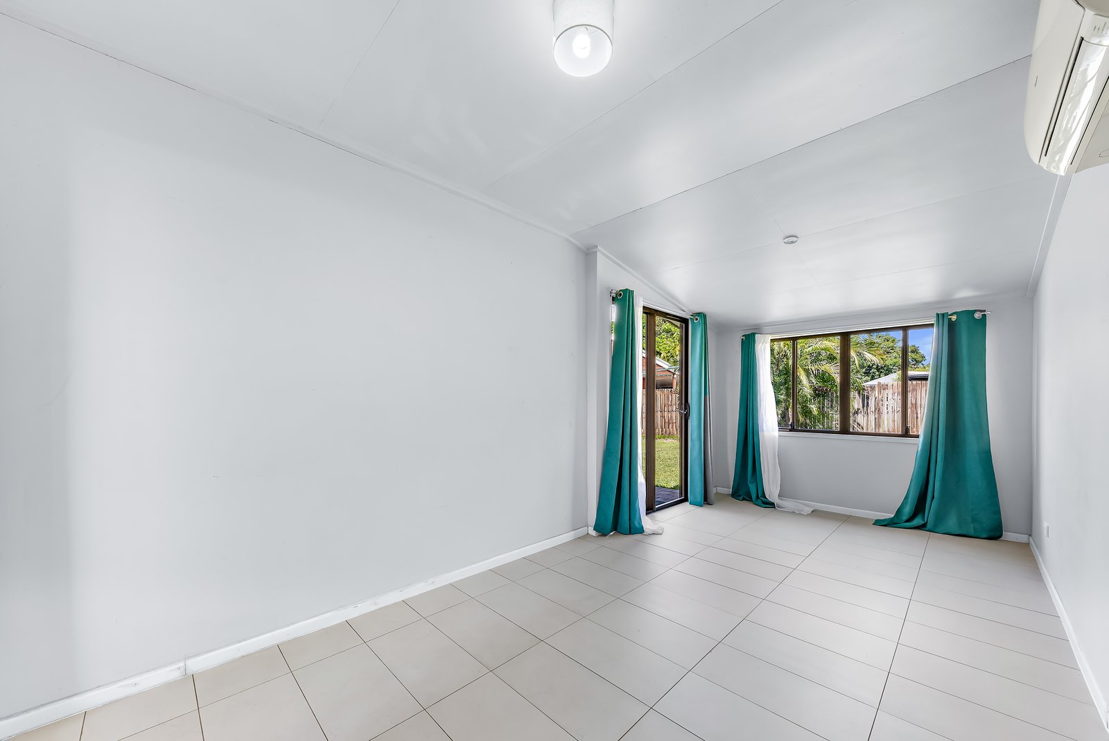 16 Pleasant Drive CANNONVALE 8