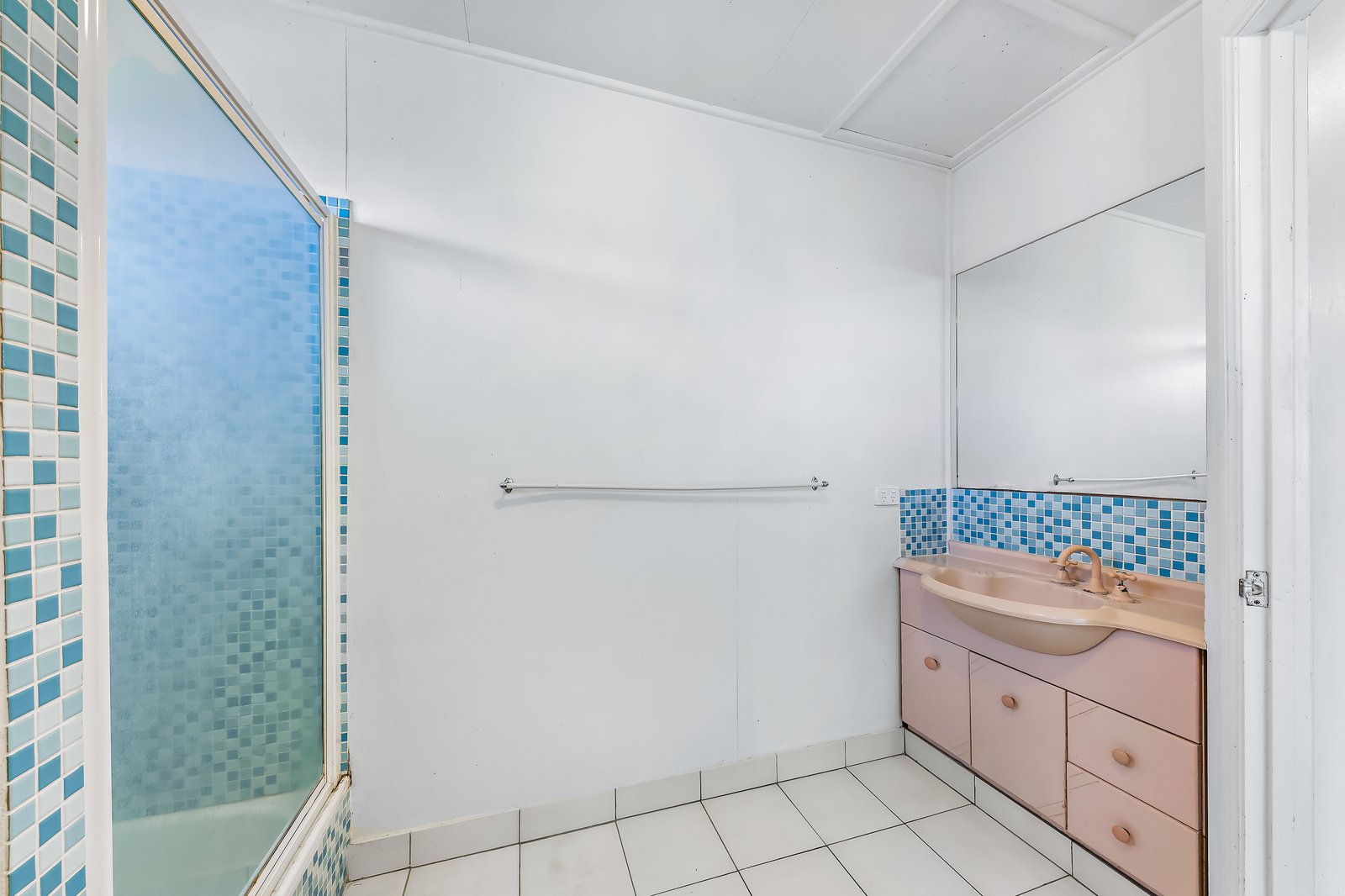 16 Pleasant Drive CANNONVALE 12