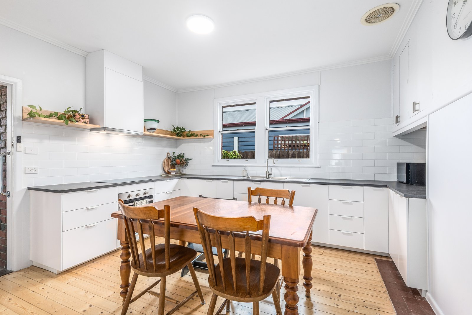 Gallery: 16 Pride Avenue