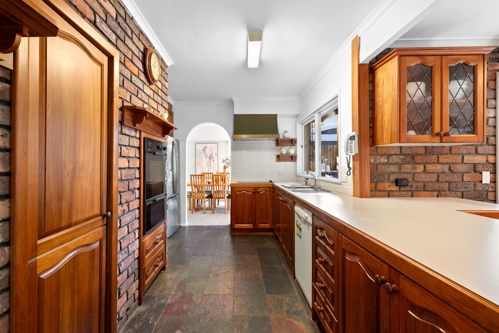 Gallery: 16 Pyingerra Crescent