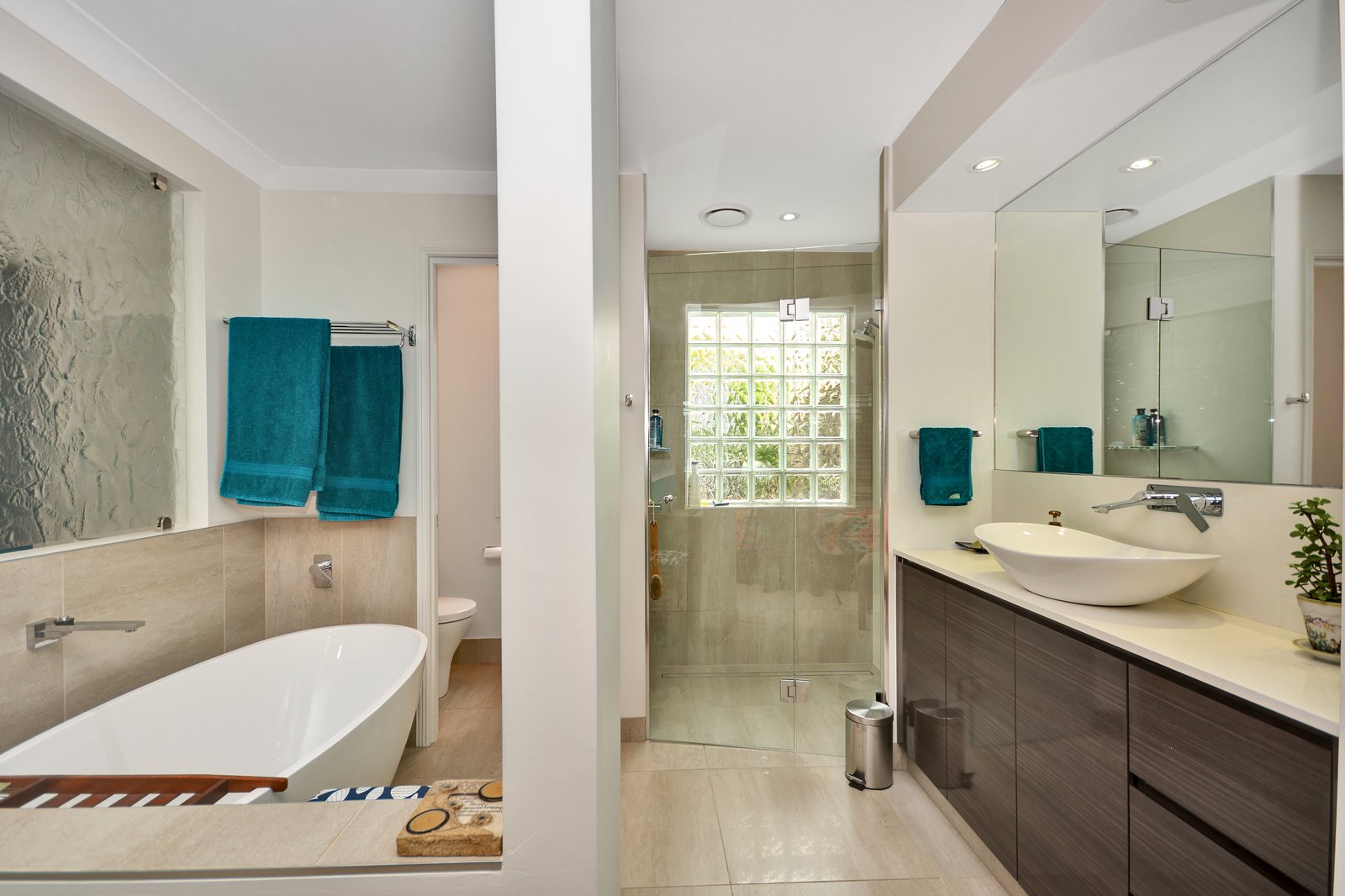 16 Quayside Court TWEED HEADS 8