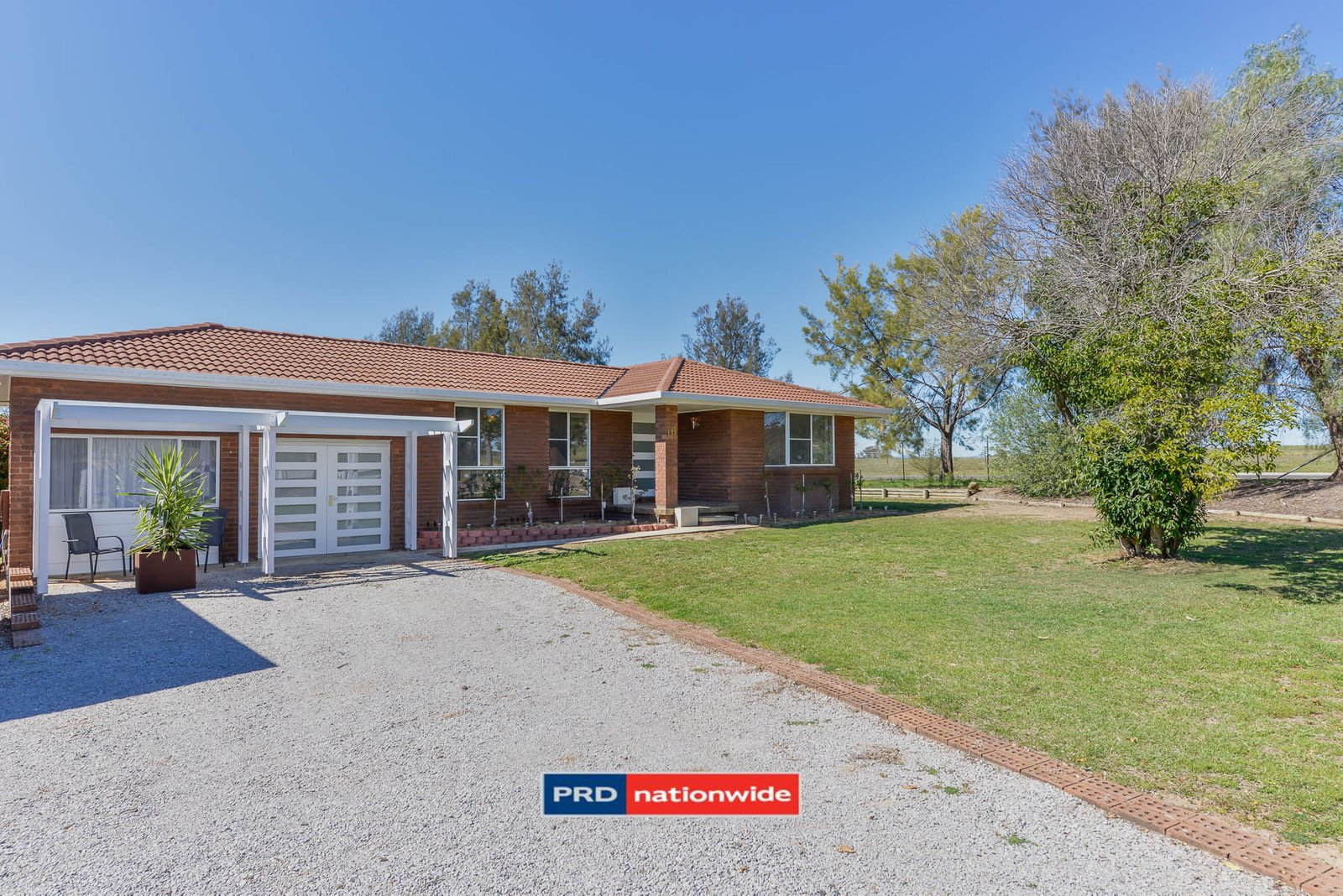 16 Ralfe Road TAMWORTH 1