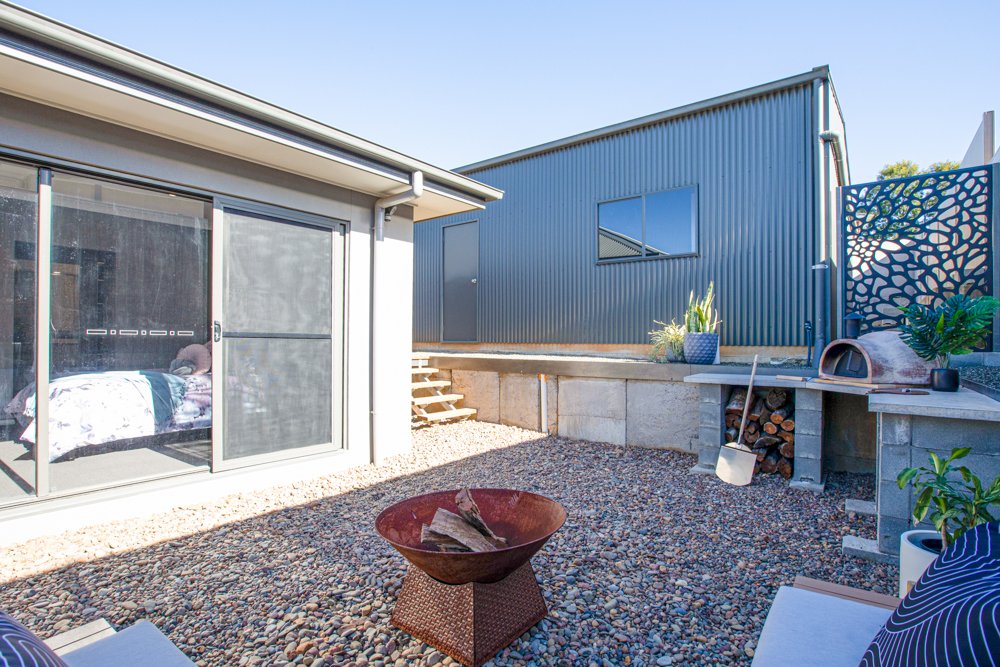 16 Rampling Avenue NORTH ROTHBURY 17