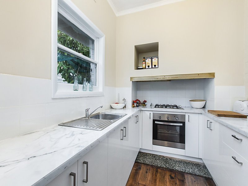 Gallery: 16 Raven Street