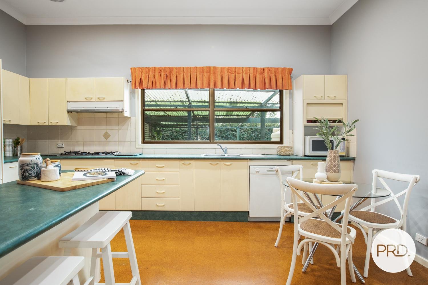 16 Raworth Avenue RAWORTH 14