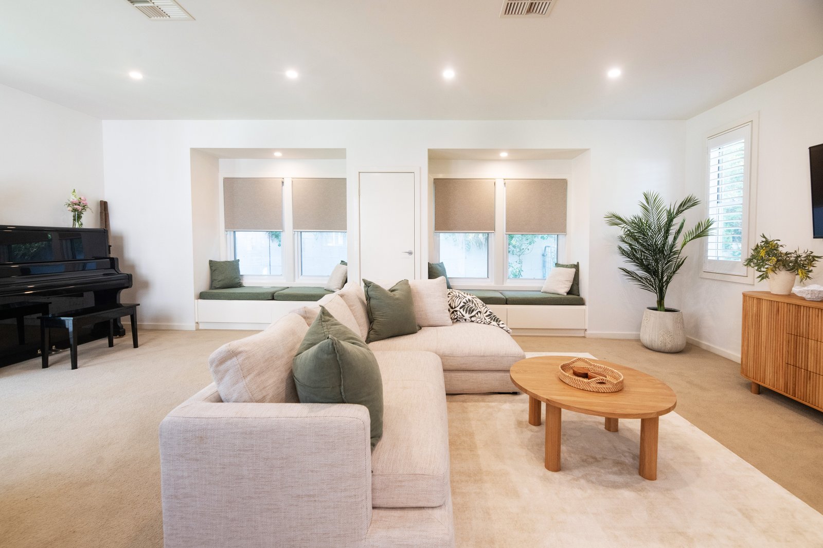 16 Reflections Drive ONE MILE 5