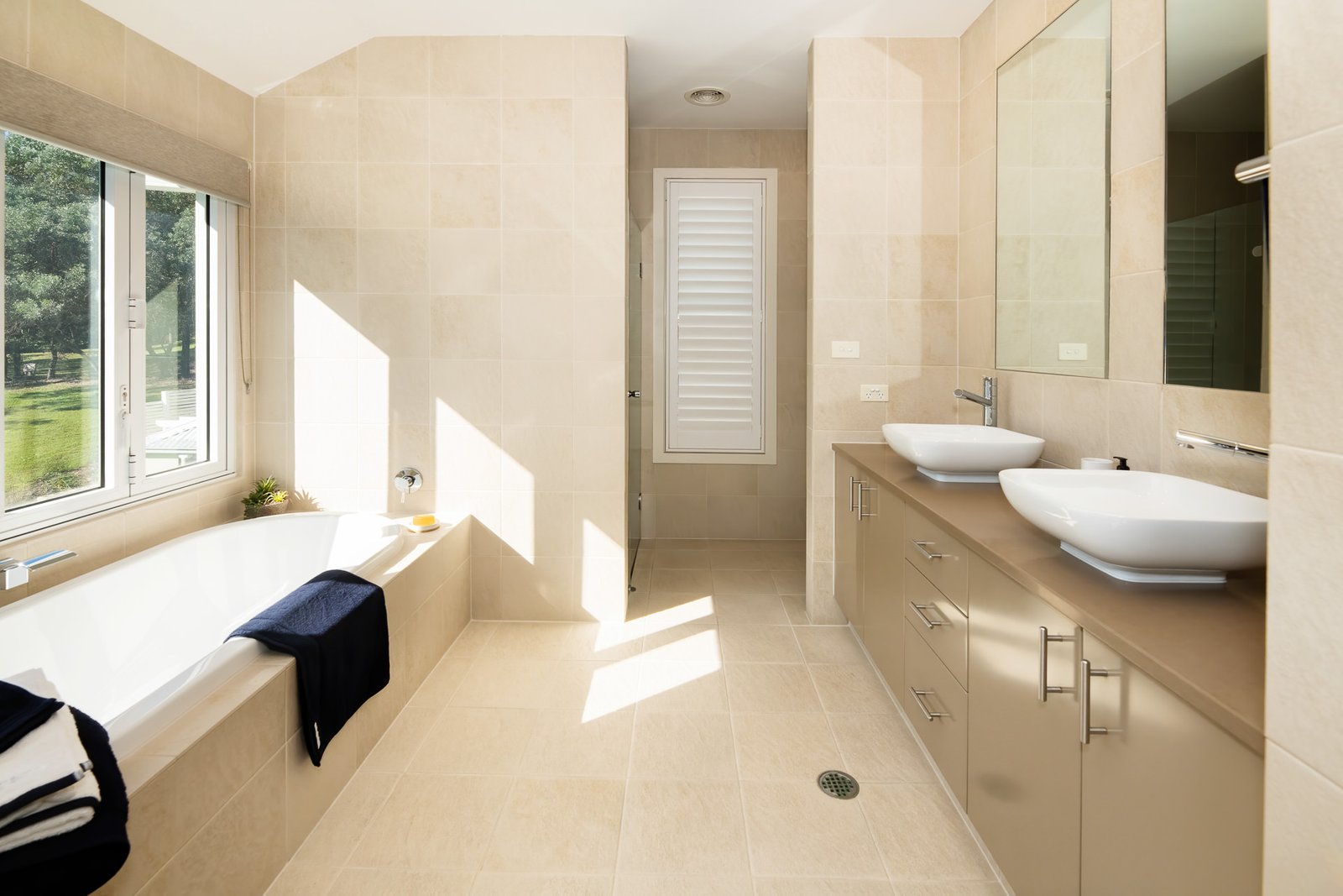 16 Reflections Drive ONE MILE 19