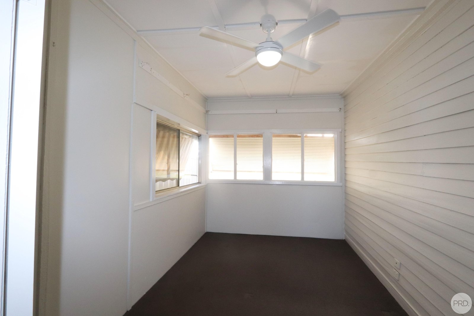 16 Regent Street TUMBARUMBA 8