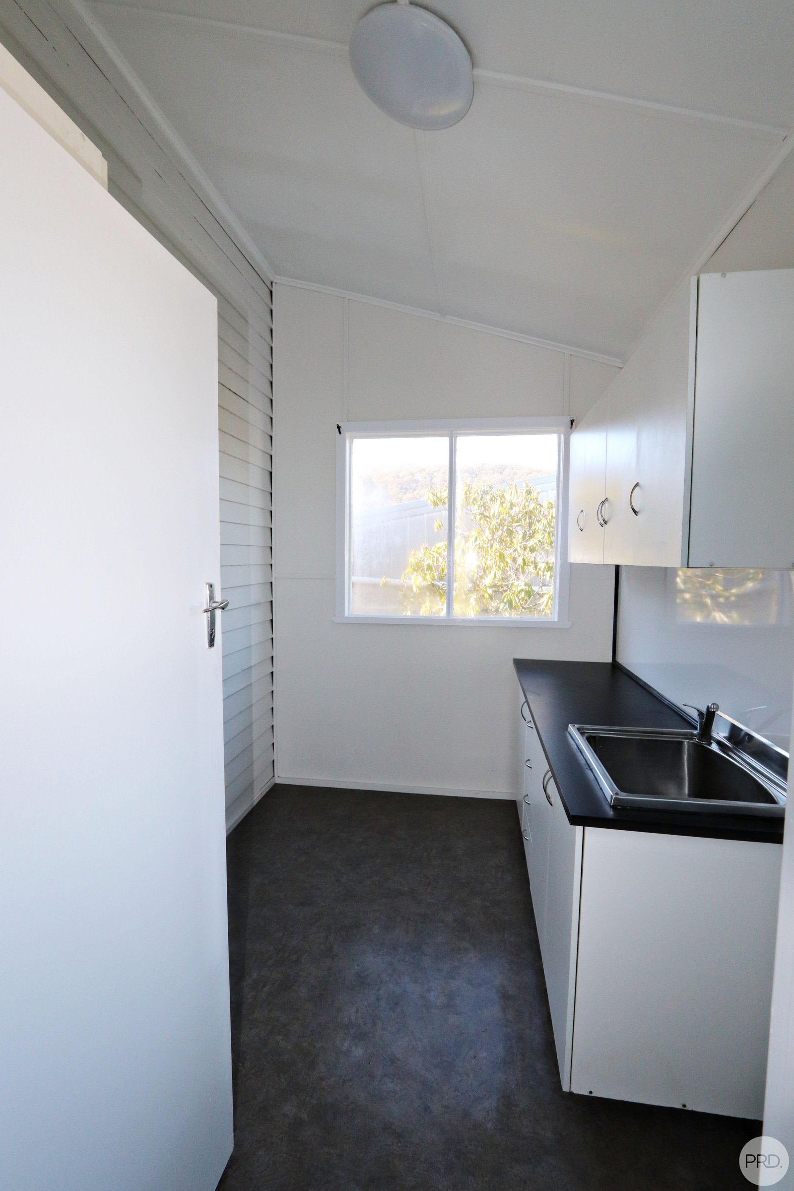 16 Regent Street TUMBARUMBA 9