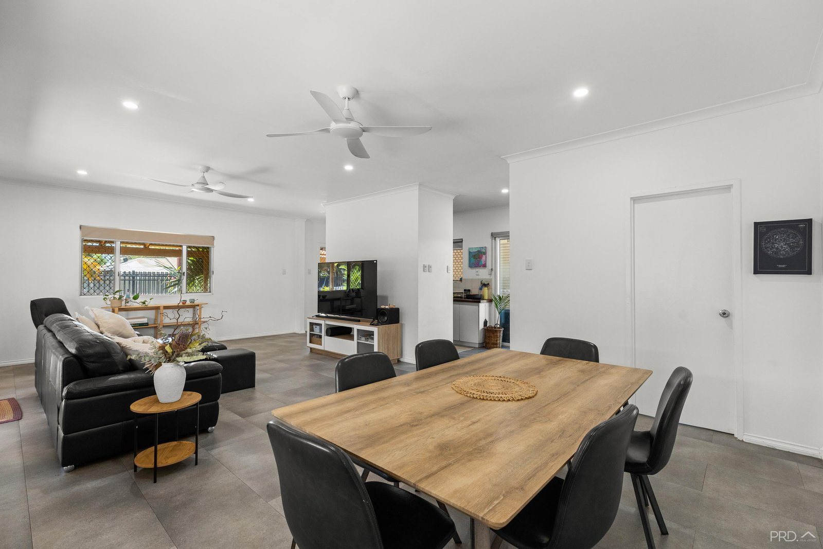 16 Reid Road CABLE BEACH 10