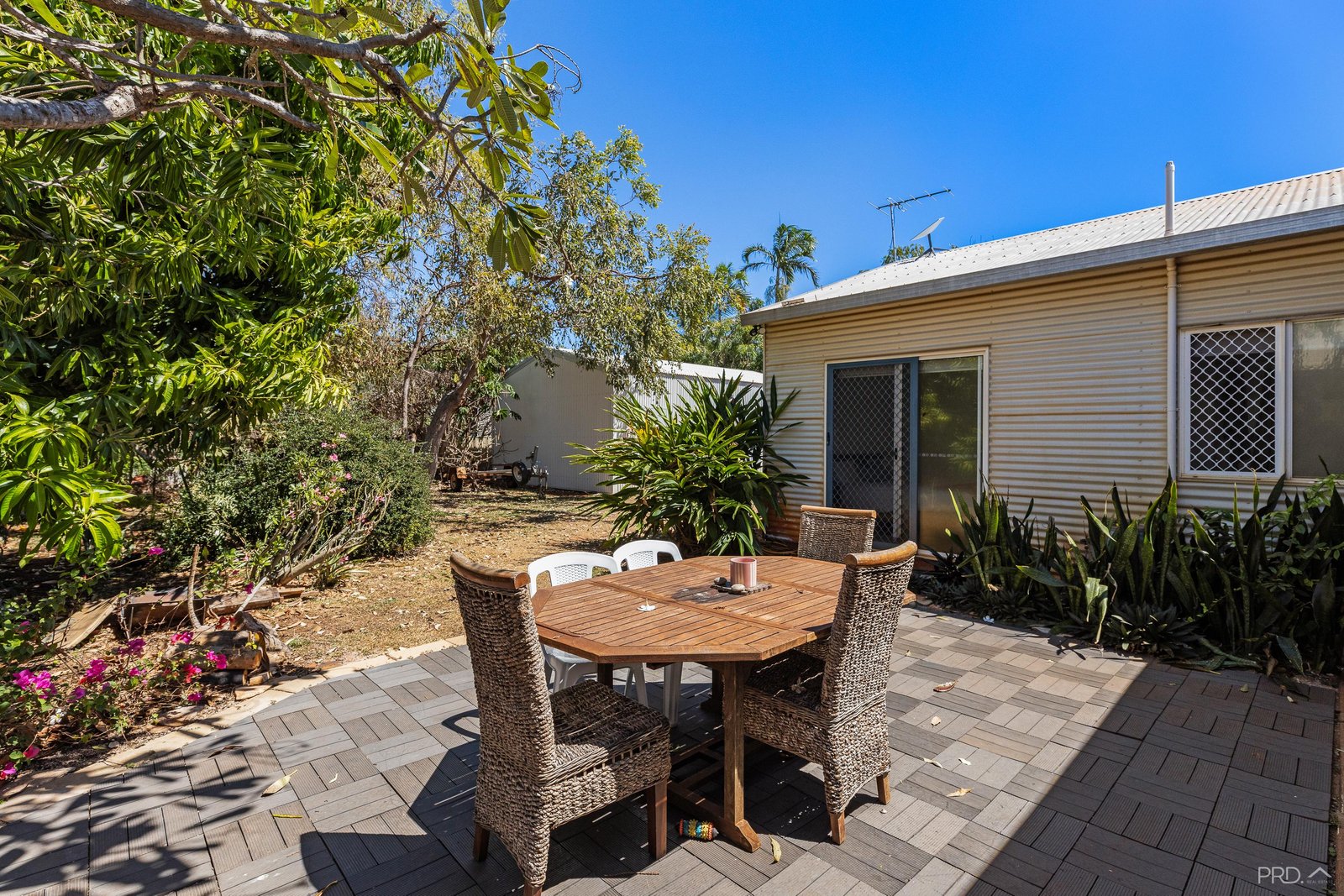 16 Reid Road CABLE BEACH 13